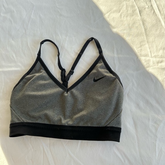 🟣 Nike Dri-Fit Sports Bra - Picture 1 of 3